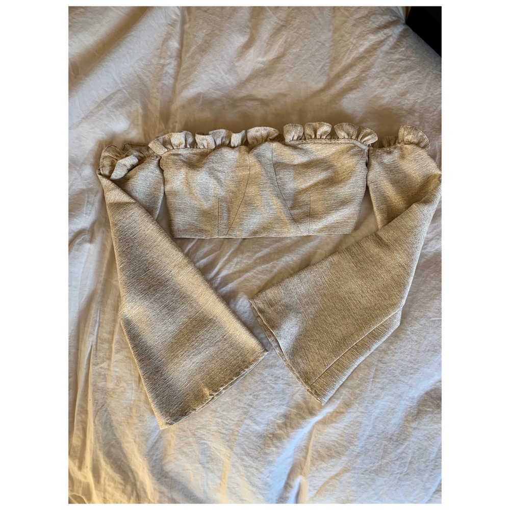 Asilio - off the shoulder cropped long sleeve top - Picture 3 of 6
